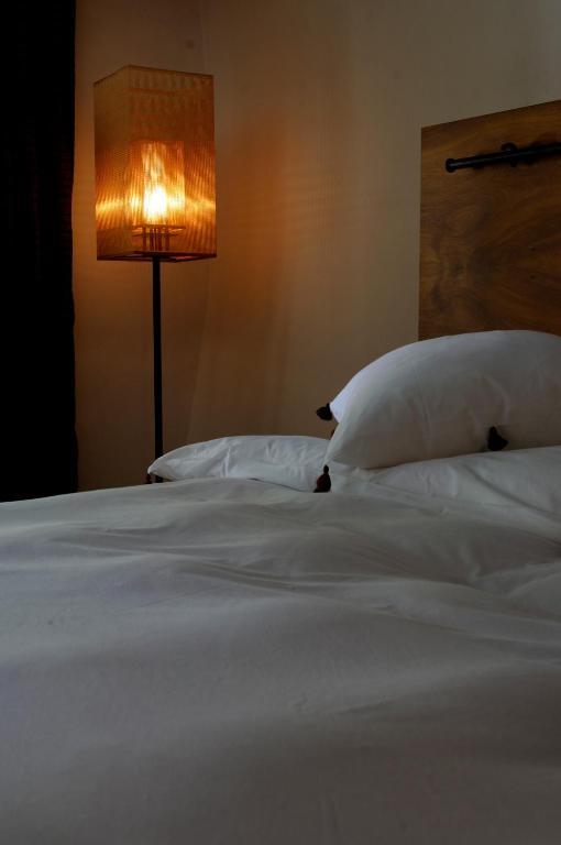 Chateau Le Rosey Hotel Nyon Quarto foto